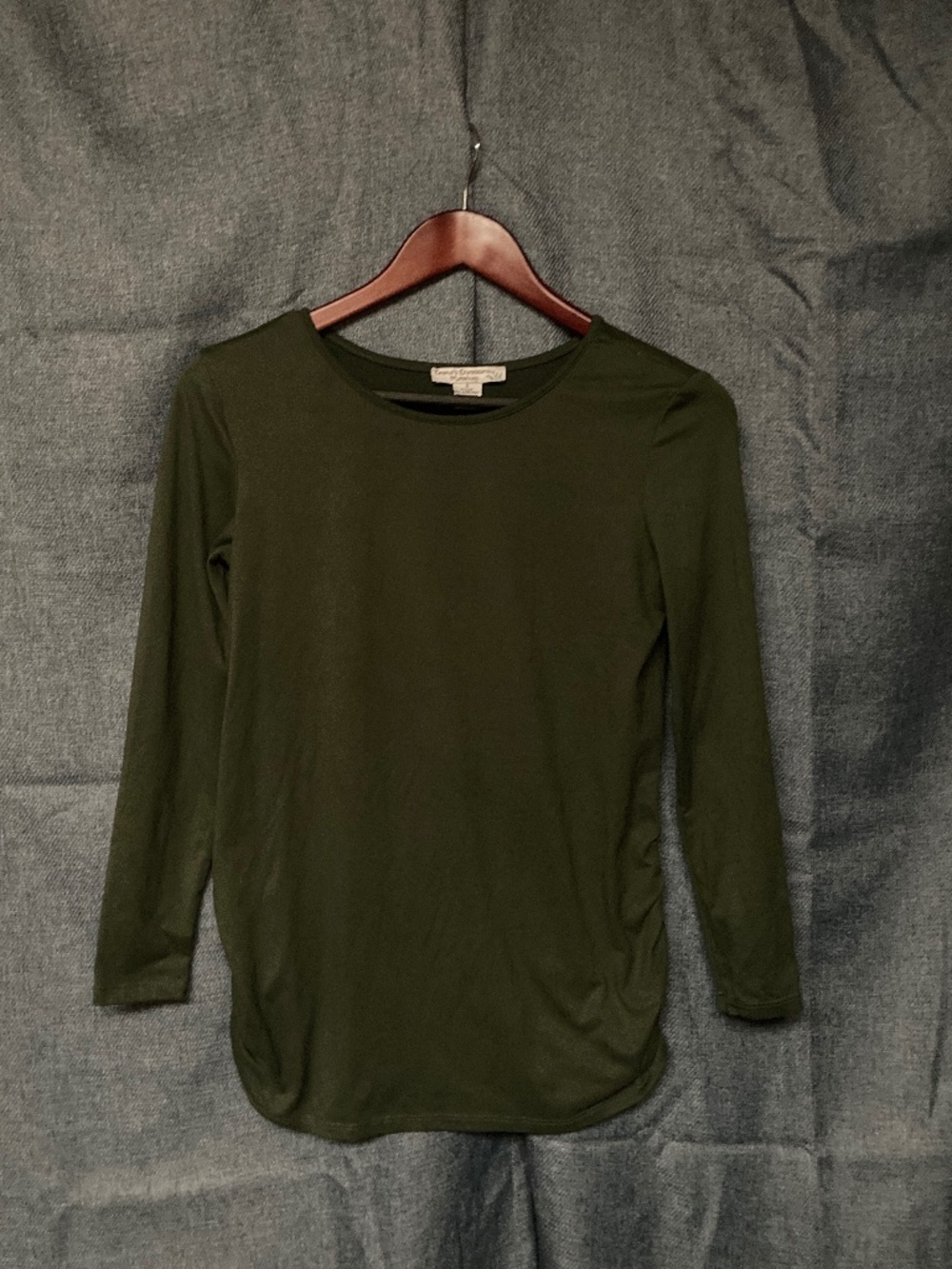 Emma's Expressions Maternity Olive Green Ruched Side Long Sleeve Top - Small
